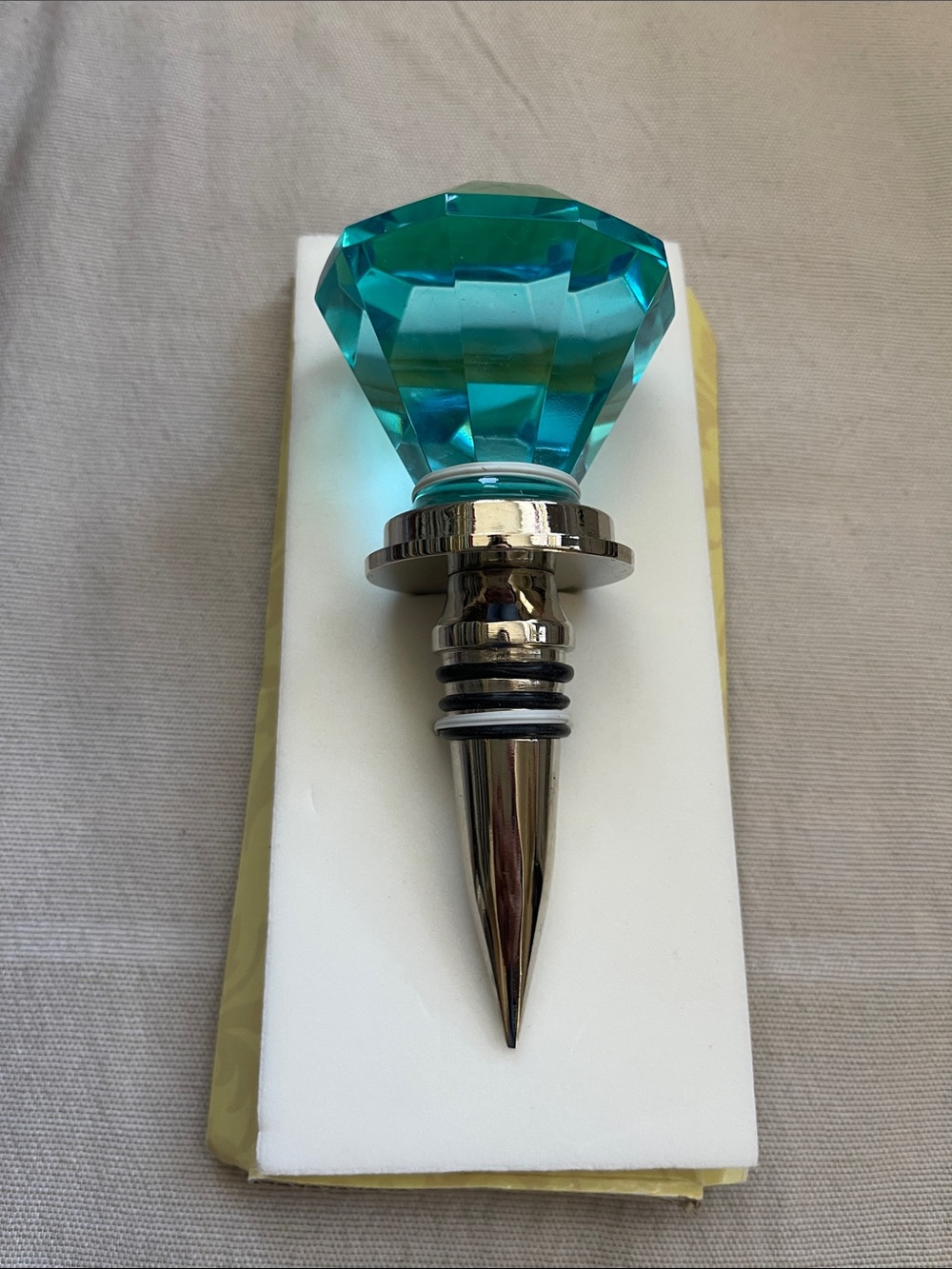 Turquoise Crystal Diamond Wine Bottle Stopper